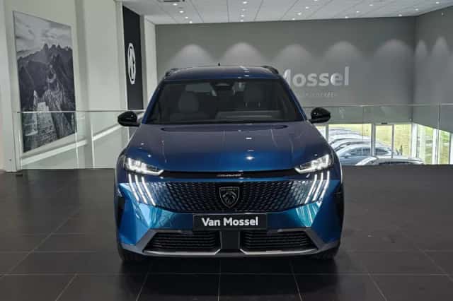 Peugeot 5008 (2025) thumbnail 2