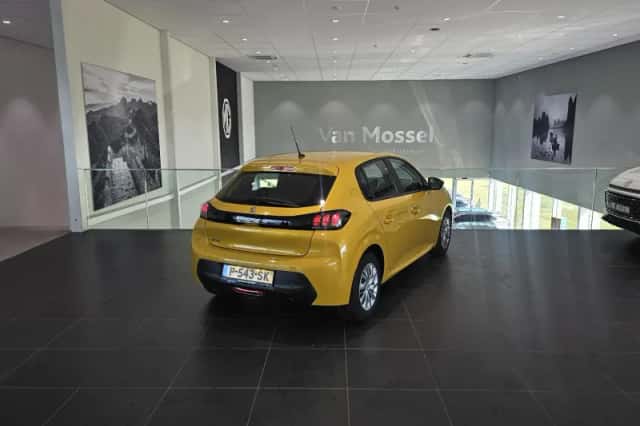 Peugeot 208 (2022) thumbnail 6