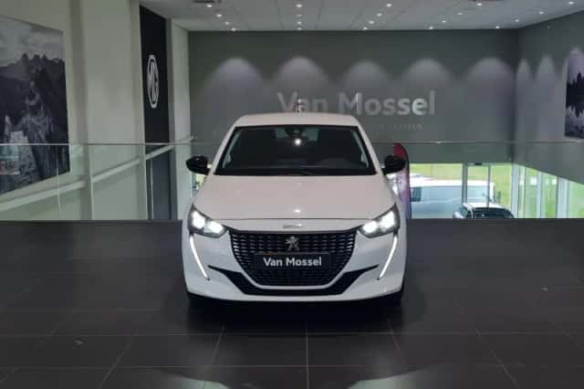 Peugeot 208 (2022) thumbnail 3