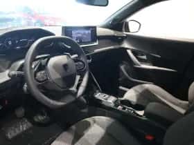 Peugeot 2008 (2024) thumbnail 7