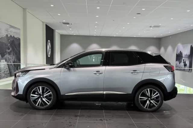 Peugeot 3008 (2024) thumbnail 2