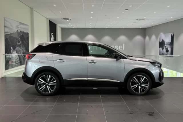 Peugeot 3008 (2024) thumbnail 6