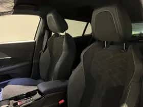 Peugeot e-2008 (2023) thumbnail 5