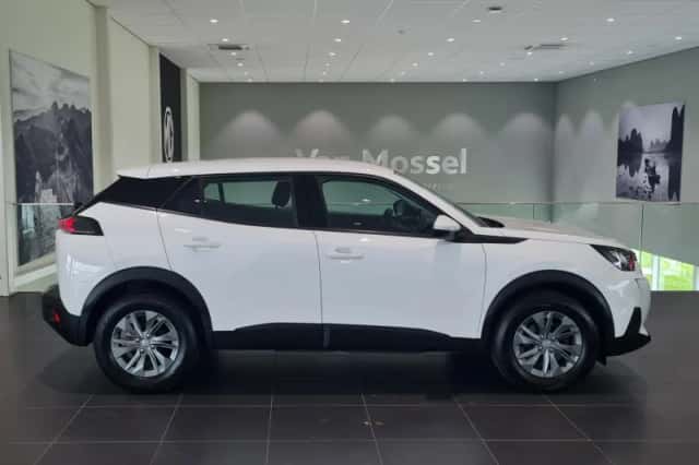 Peugeot 2008 (2021) thumbnail 5