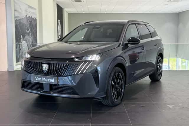 Peugeot 5008 (2025) thumbnail 3