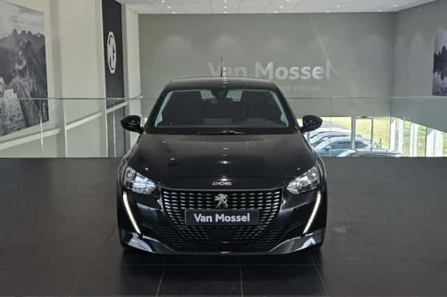 Peugeot 208 (2022) thumbnail 2