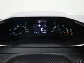 Peugeot e-208 (2022) thumbnail 17