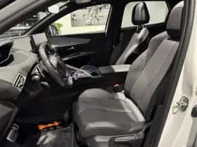 Peugeot 3008 (2022) thumbnail 12