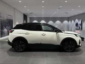 Peugeot 3008 (2022) thumbnail 6