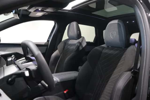 Peugeot E-5008 (2025) thumbnail 5