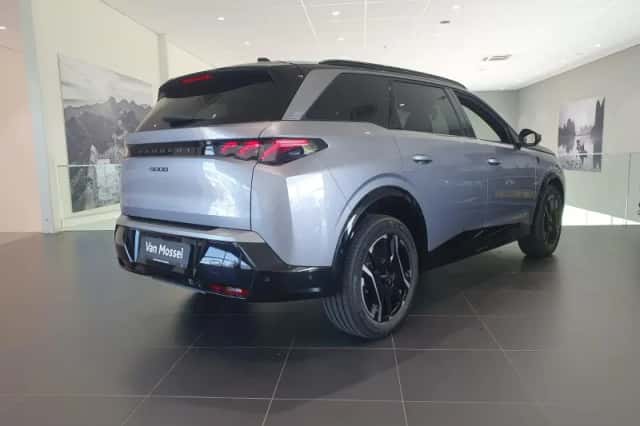 Peugeot E-5008 (2025) thumbnail 4