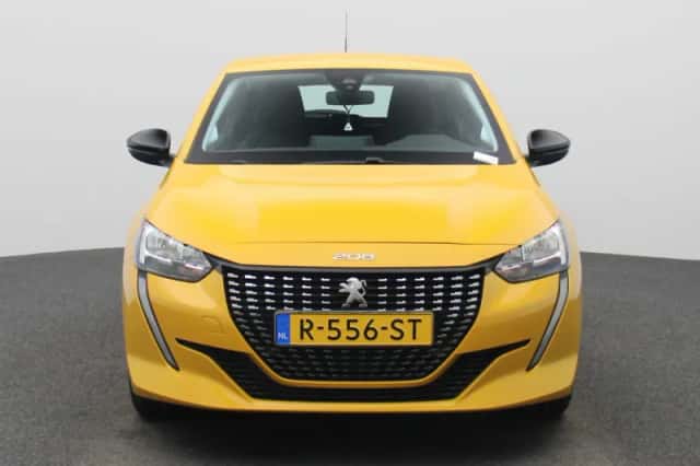 Peugeot 208 (2022) thumbnail 3