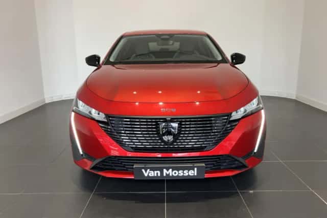 Peugeot 308 (2022) thumbnail 2
