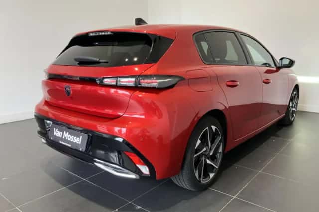 Peugeot 308 (2022) thumbnail 6