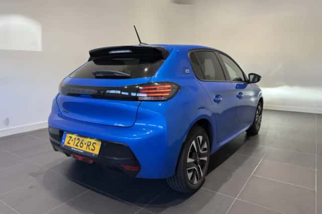 Peugeot e-208 (2024) thumbnail 4