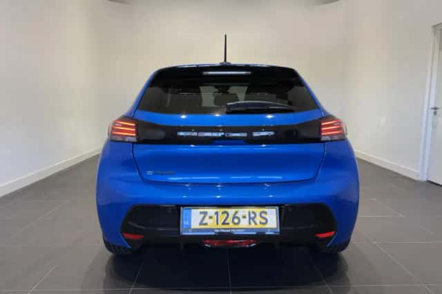 Peugeot e-208 (2024) thumbnail 5