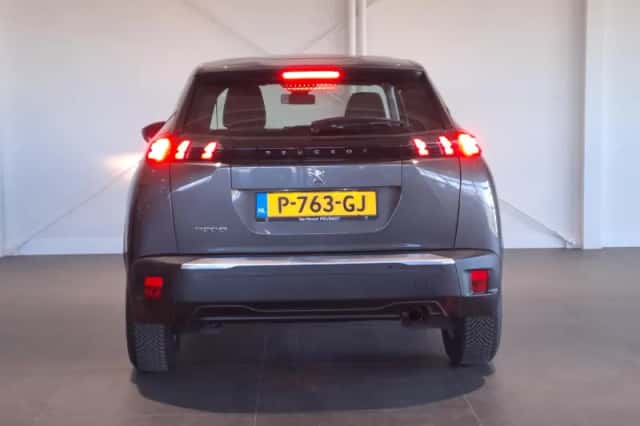 Peugeot 2008 (2022) thumbnail 4