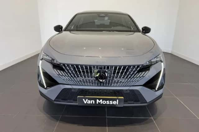 Peugeot 408 (2025) thumbnail 3