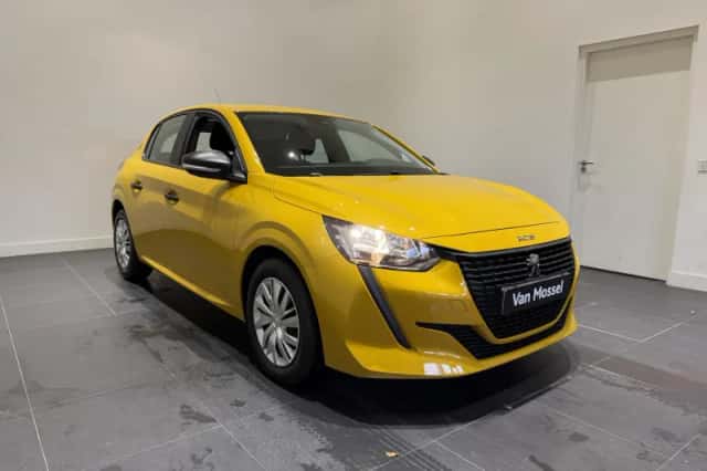 Peugeot 208 (2022) thumbnail 3