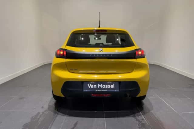 Peugeot 208 (2022) thumbnail 5