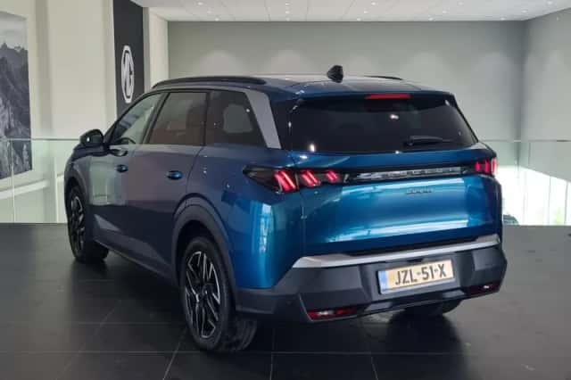 Peugeot 5008 (2025) thumbnail 3