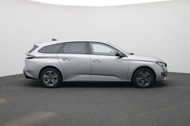 Peugeot 308 (2023) thumbnail 6