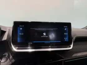 Peugeot 2008 (2021) thumbnail 23