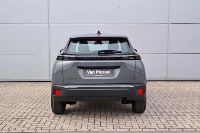 Peugeot 2008 (2024) thumbnail 6