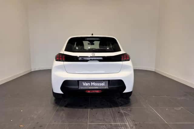 Peugeot 208 (2023) thumbnail 6