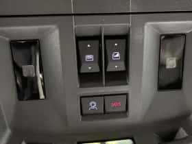 Peugeot E-5008 (2024) thumbnail 21