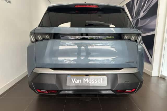 Peugeot 5008 (2025) thumbnail 4