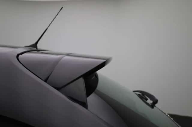Peugeot e-208 (2023) thumbnail 6