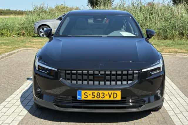 Polestar 2 (2023) thumbnail 2