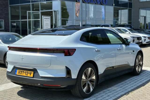 Polestar 4 (2025) thumbnail 5