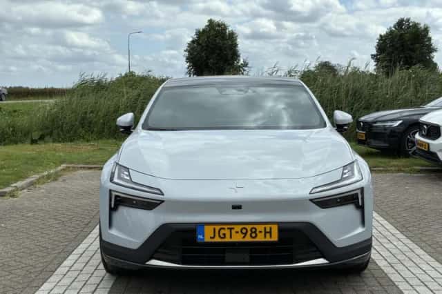 Polestar 4 (2025) thumbnail 2