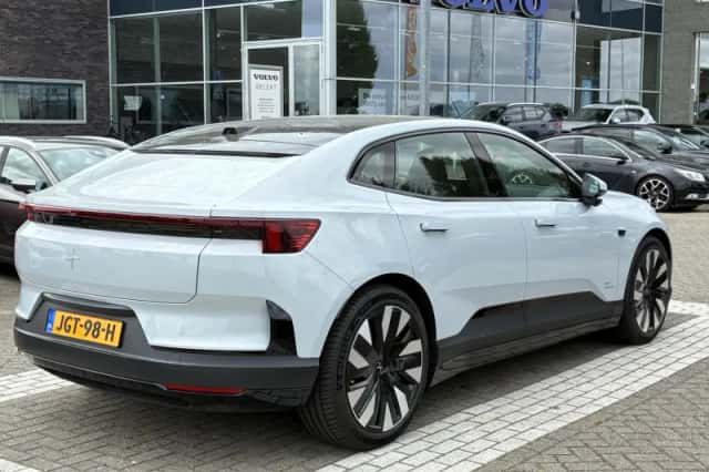 Polestar 4 (2025) thumbnail 6