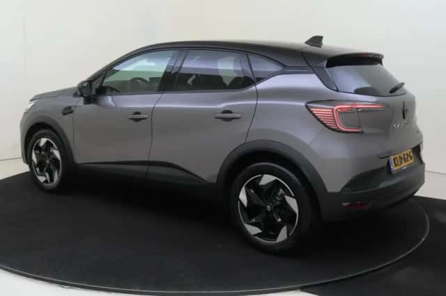 Renault Captur (2025) thumbnail 3