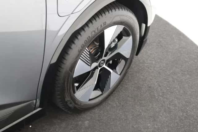 Renault Mégane E-Tech (2025) thumbnail 11