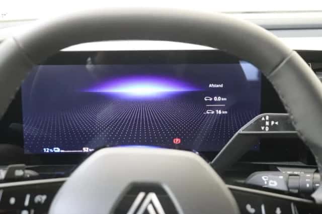 Renault Mégane E-Tech (2025) thumbnail 16