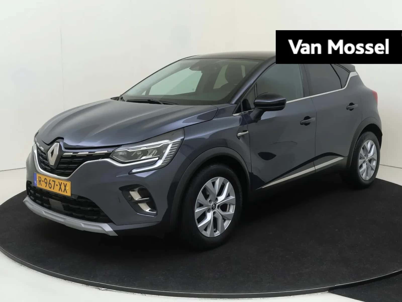 Renault Captur (2022) — foto 1