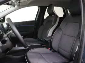 Renault Captur (2022) thumbnail 14