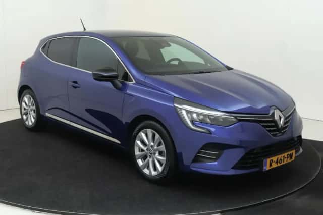 Renault Clio (2022) thumbnail 2