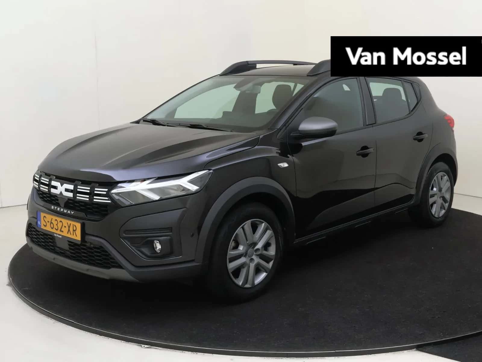 Dacia Sandero Stepway (2023) — foto 1