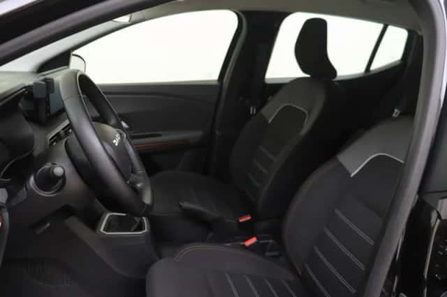 Dacia Sandero Stepway (2023) thumbnail 11