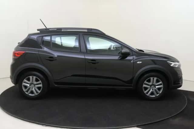 Dacia Sandero Stepway (2023) thumbnail 9