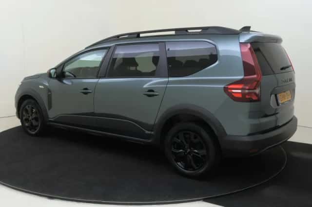 Dacia Jogger (2024) thumbnail 3