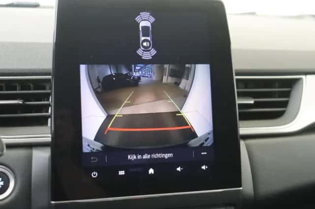 Renault Captur (2021) thumbnail 18