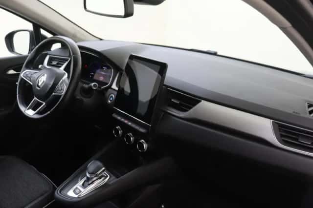 Renault Captur (2021) thumbnail 5