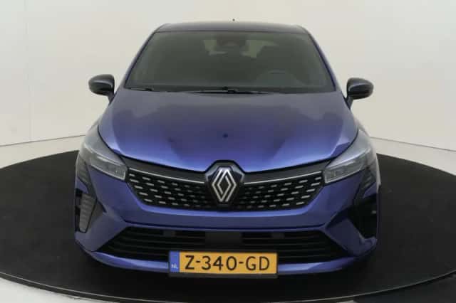 Renault Clio (2024) thumbnail 6