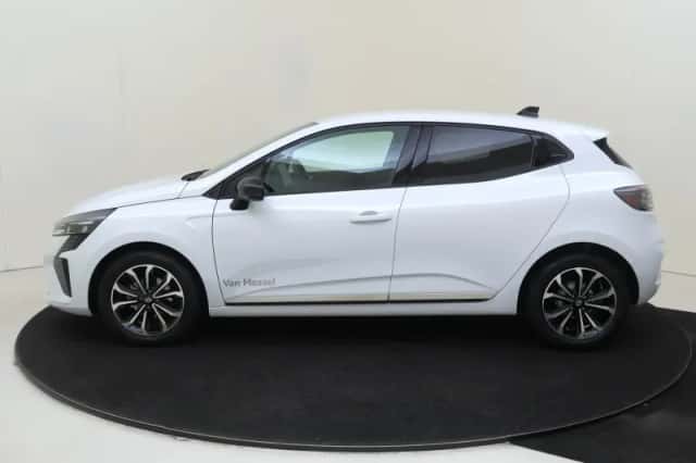 Renault Clio (2025) thumbnail 2